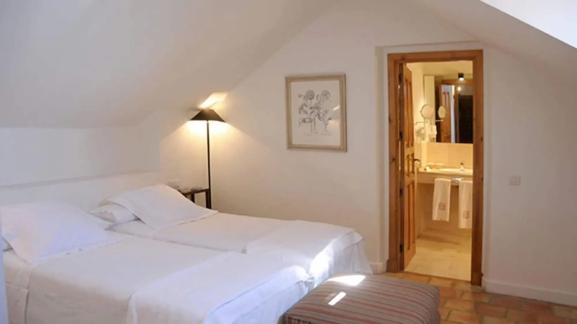 Hotel Puerta De La Luna Baeza