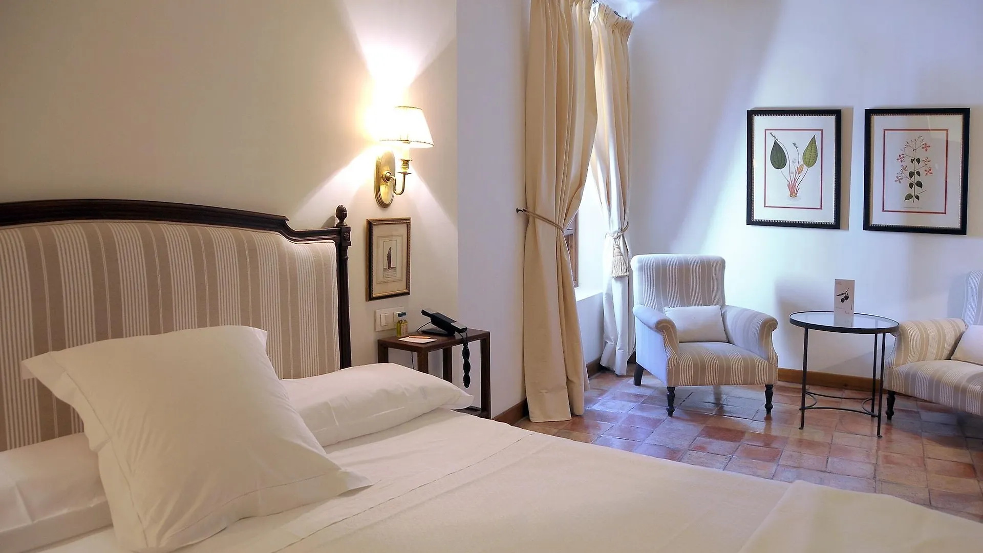 Hotel Puerta De La Luna Baeza
