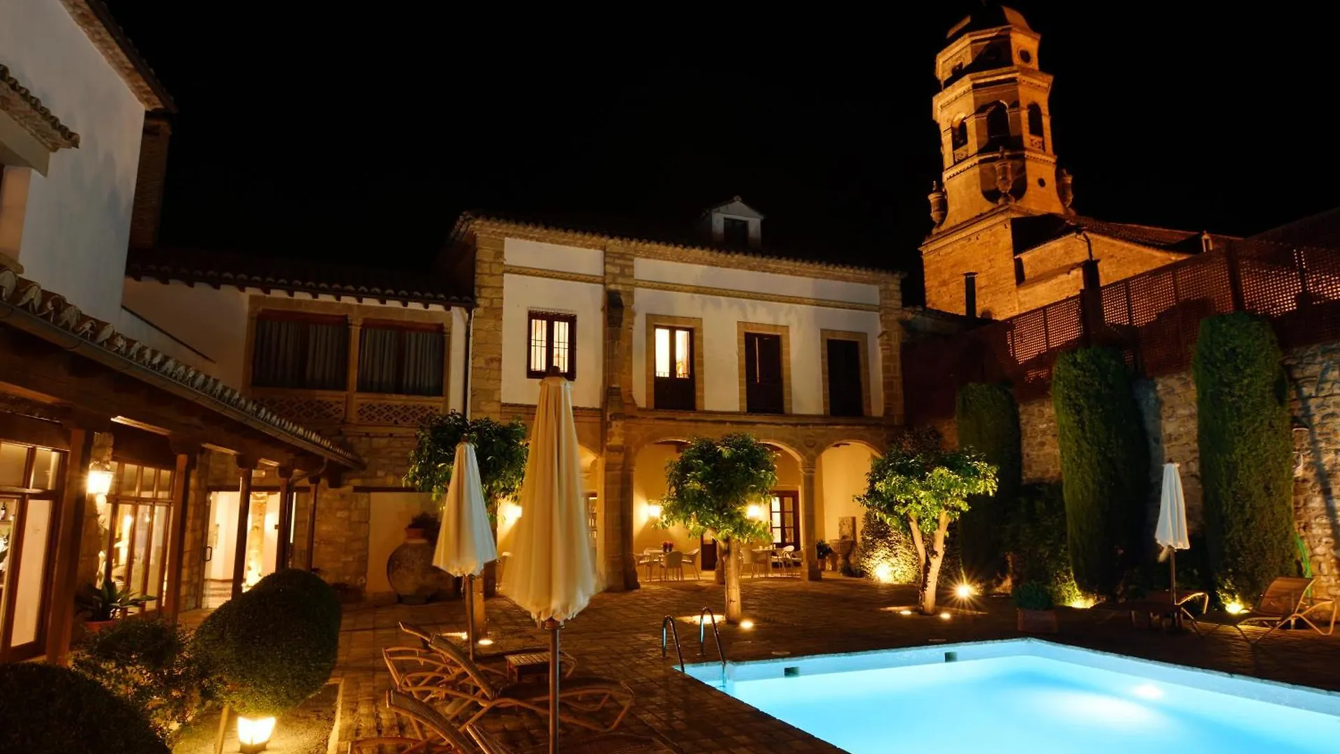 Hotel Puerta De La Luna Baeza