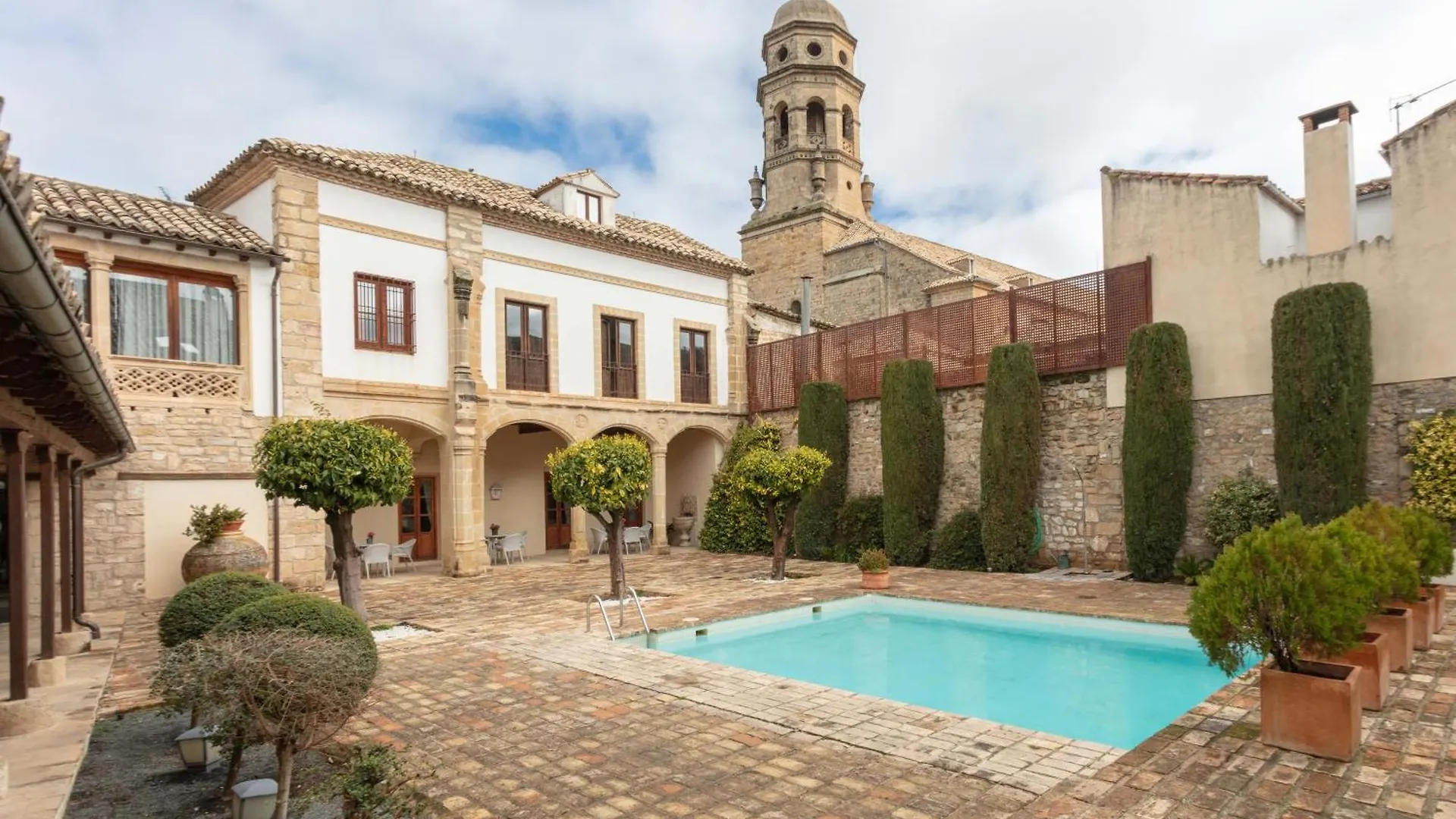 Hotel Puerta De La Luna Baeza
