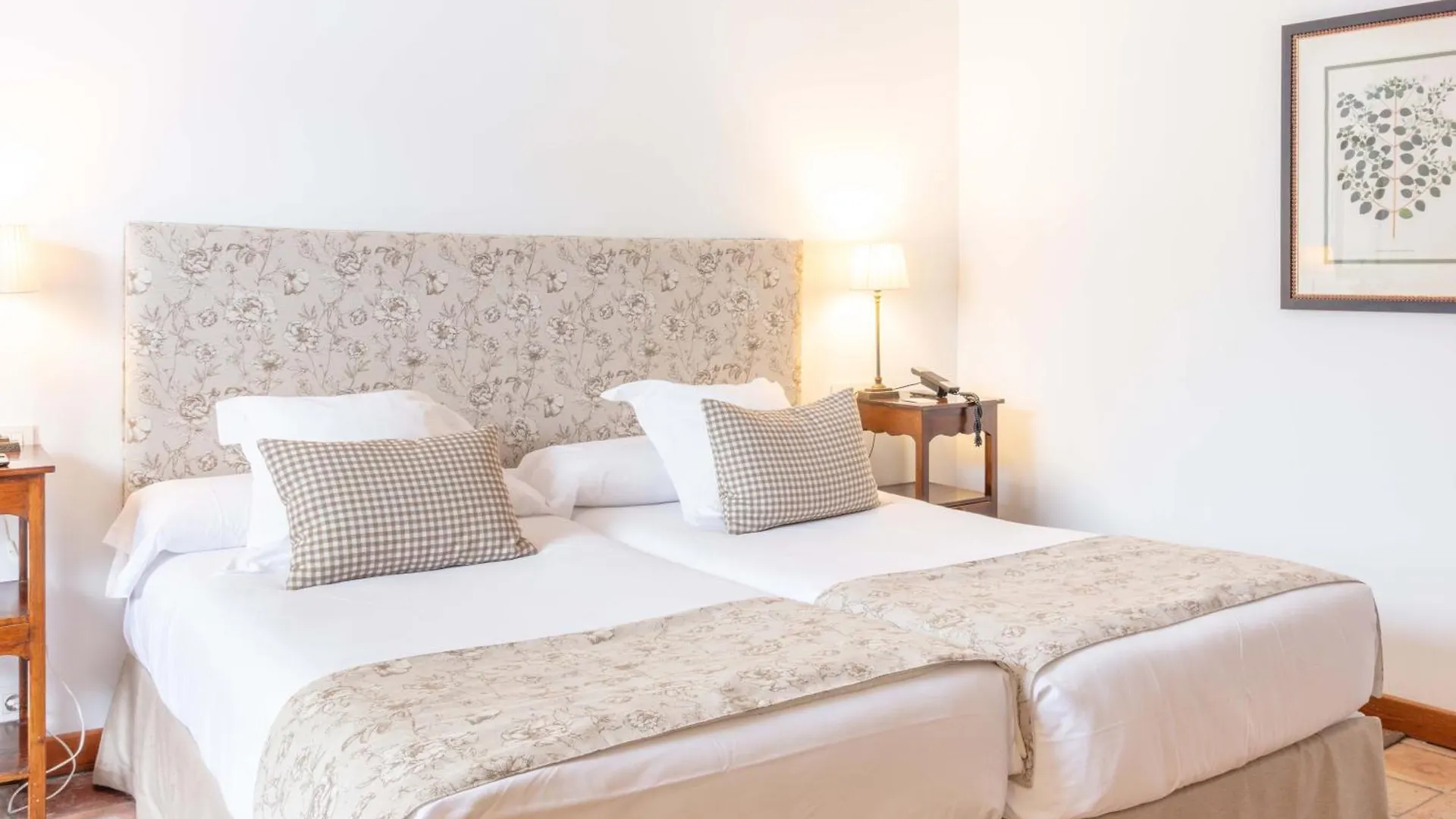 Hotel Puerta De La Luna Baeza