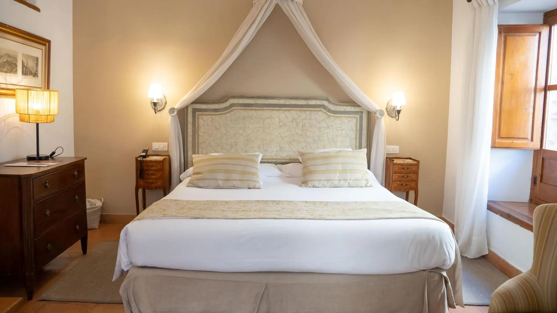 Hotel Puerta De La Luna Baeza