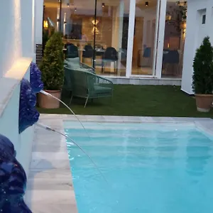 Carmen Boutique Hotel