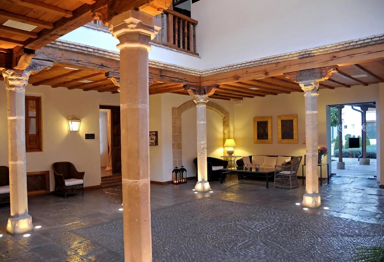 Hotel Puerta De La Luna Baeza