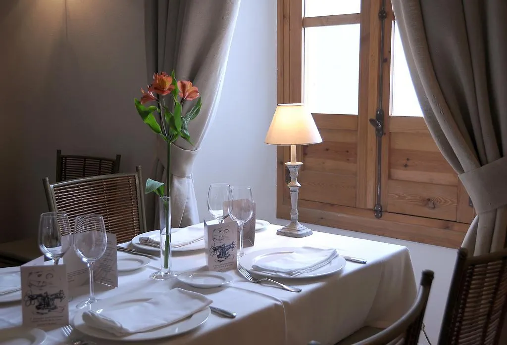 Hotel Puerta De La Luna Baeza Spanje